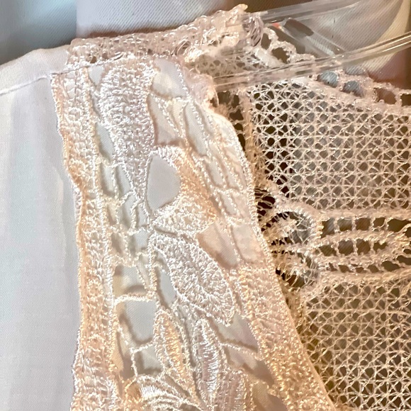 Acuarela Cuban Design butterfly white lace colorful festive top size Medium - Picture 4 of 10